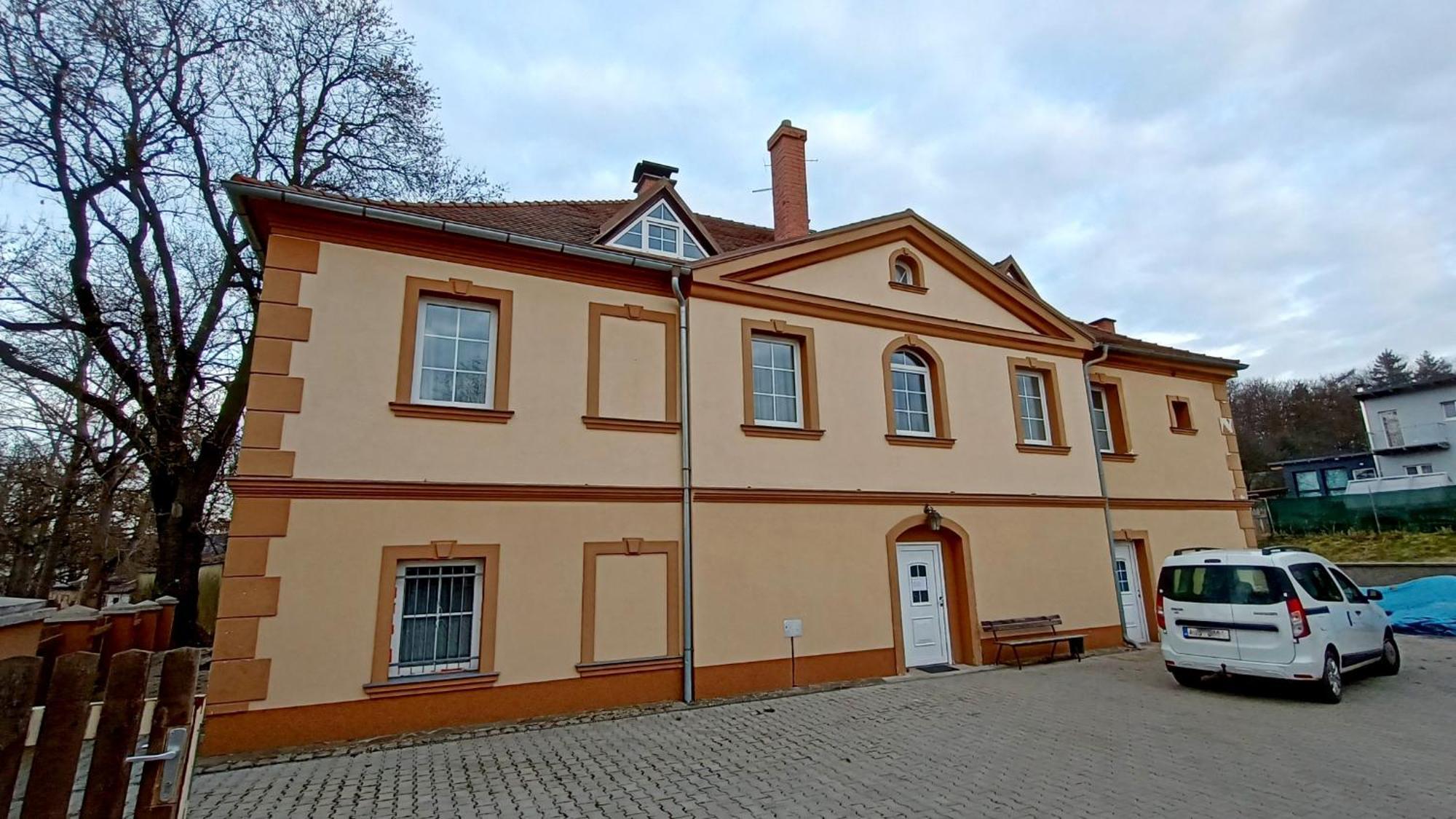 Apartments Gato Karlovy Vary Dalovice Kültér fotó